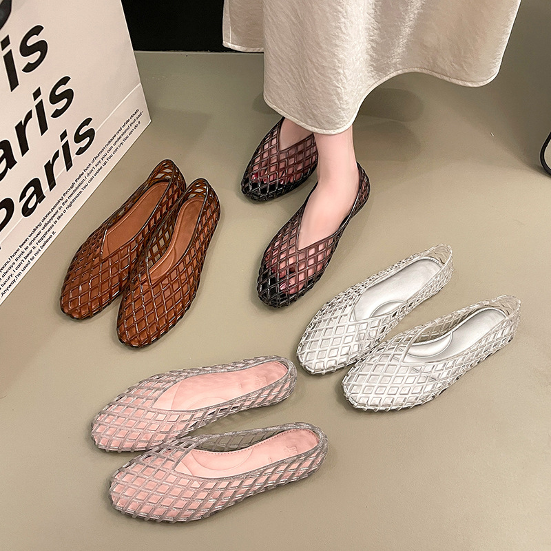 صنادل نسائية صيفية مسطحة من ال - مراجعة Crystal Mesh Fabric وسعره